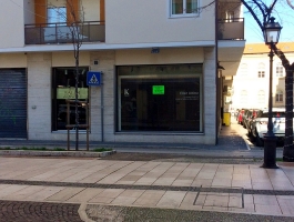Negozio in vendita       Porto San Giorgio